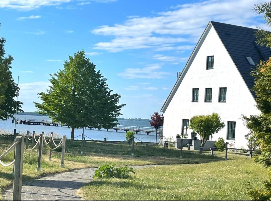 App 8O Grosser Tag Am Meer Mit Wasserblick Dranske Dış mekan fotoğraf